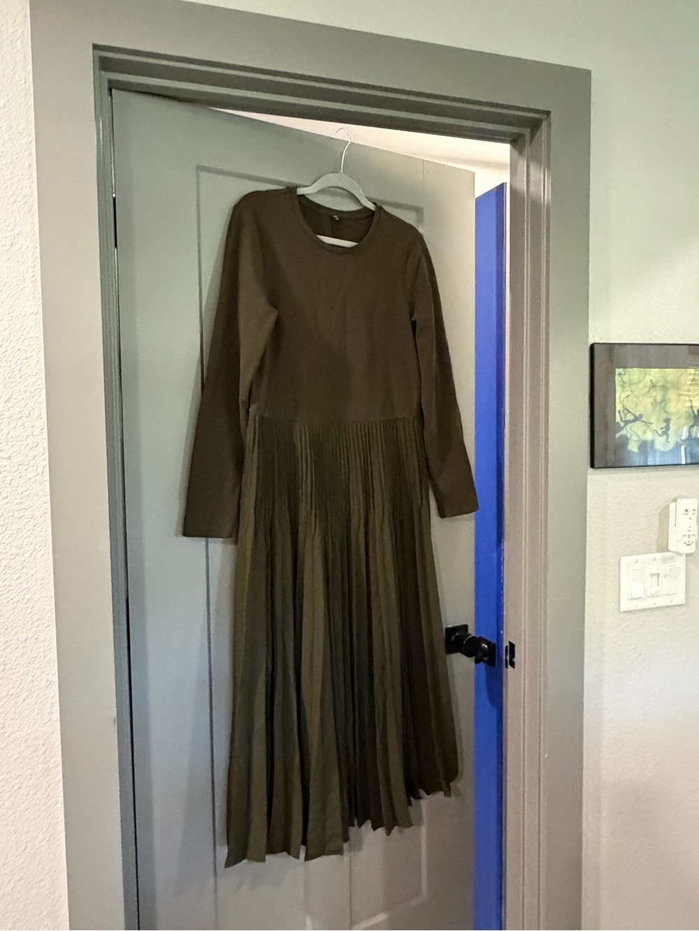 Uniqlo Olive Long-Sleeve Pleated Maxi Dress